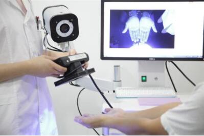 �人����ר��ҽԺ�����ģ�����������ʱ�ڿɱ��ΰװ߷�չ