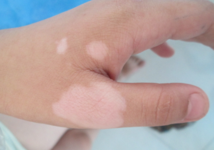 �人С���������